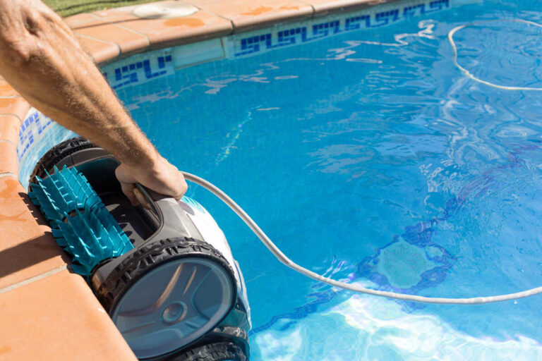 Pros and Cons of a Robotic Pool Cleaner