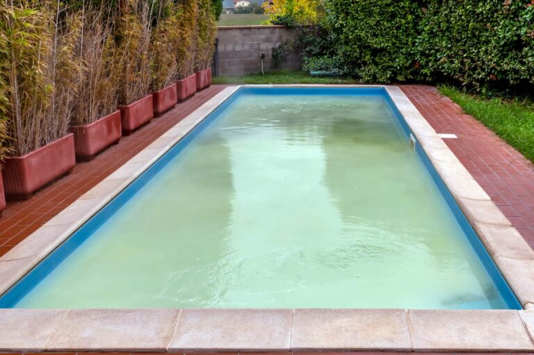 Signs You Have Too Much Chlorine in Your Pool